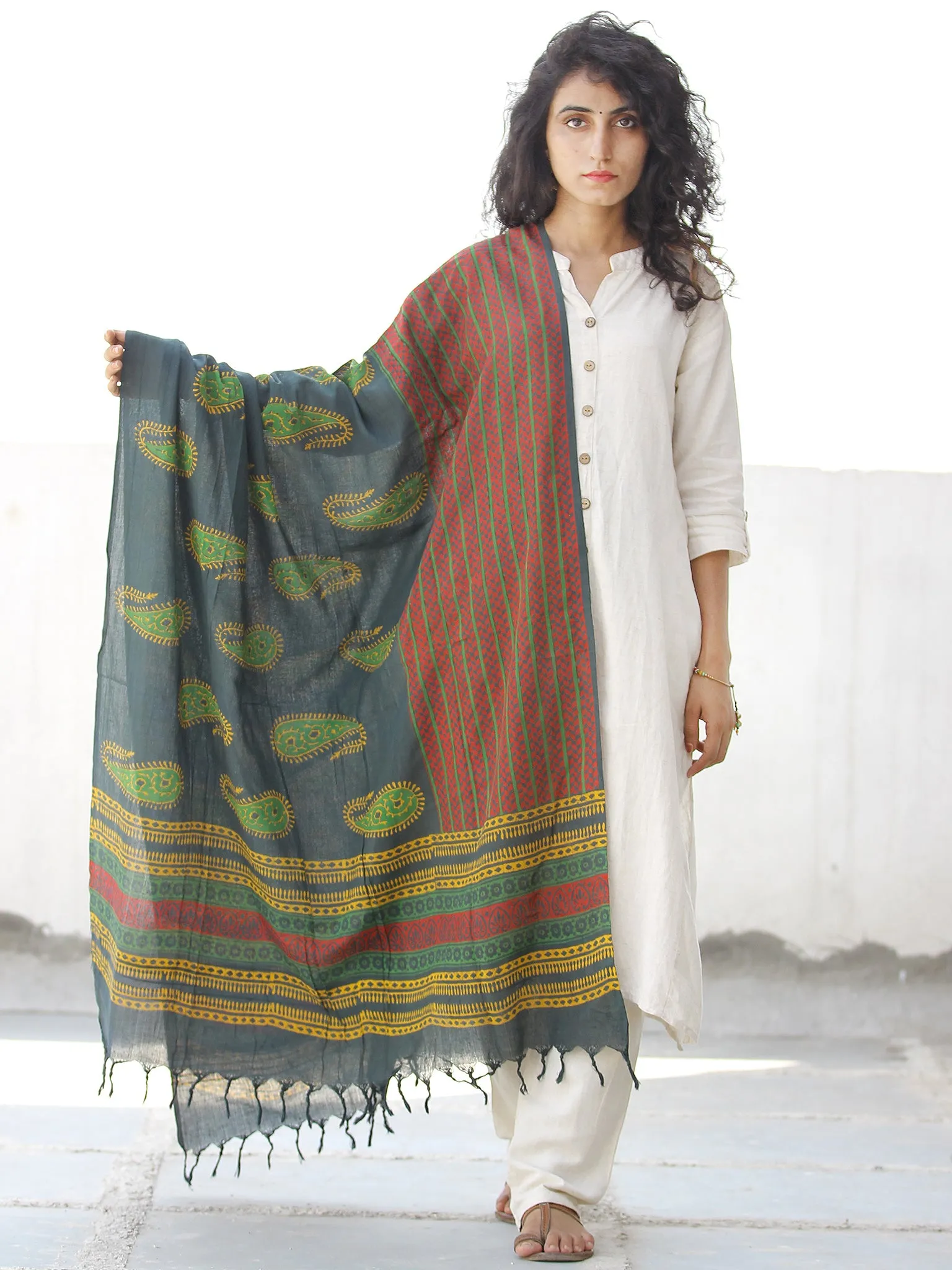 Hunter Green Red Yellow Handloom Cotton Hand Block Printed Dupatta - D04170566