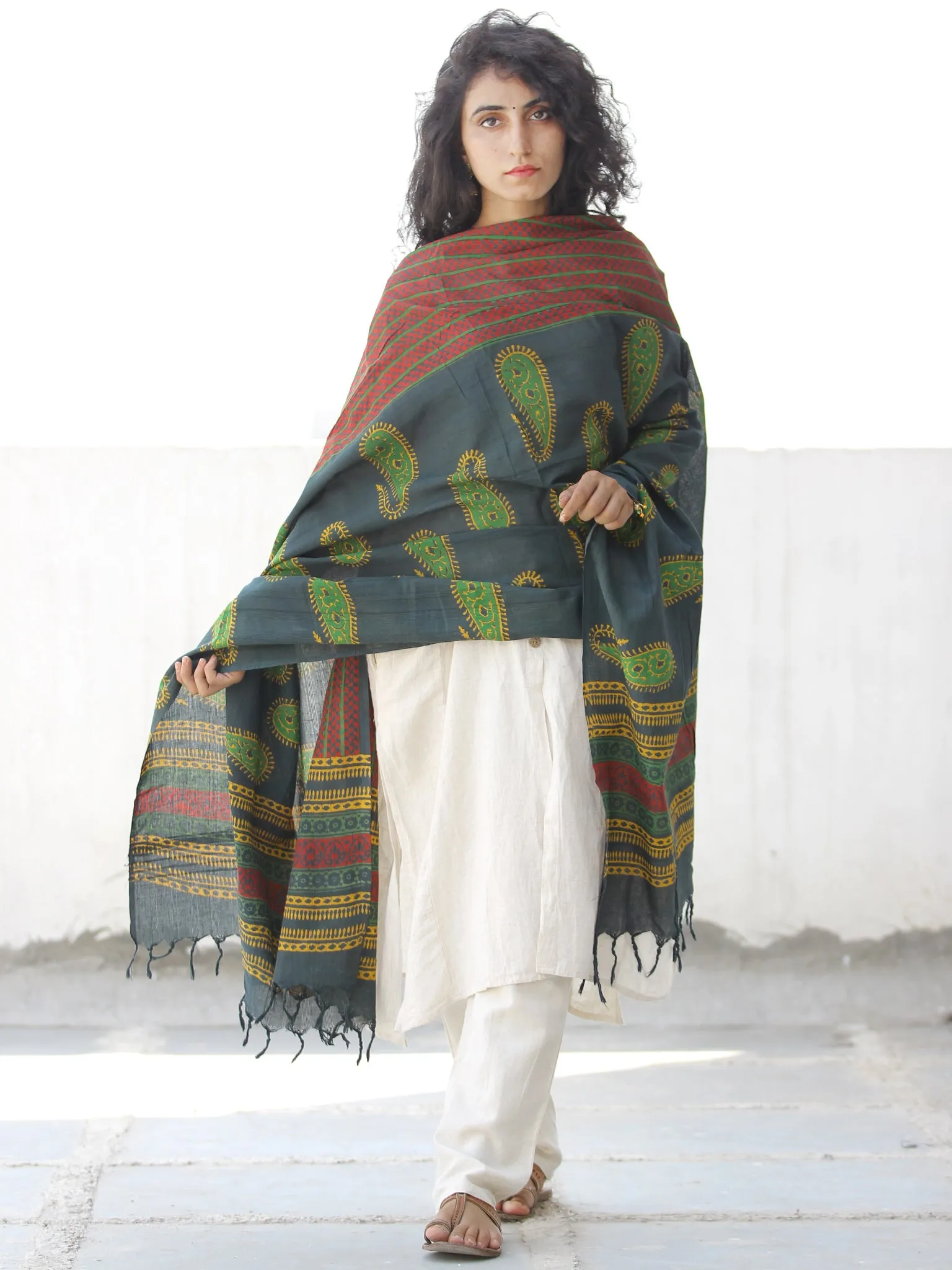 Hunter Green Red Yellow Handloom Cotton Hand Block Printed Dupatta - D04170566